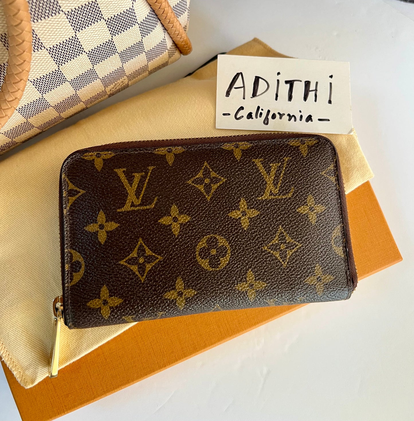 Zippy Compact Wallet