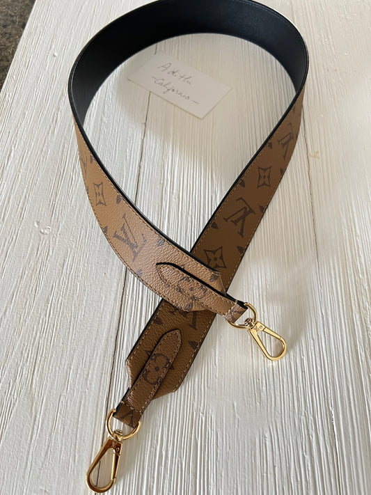 Bandouliere Reverse Monogram