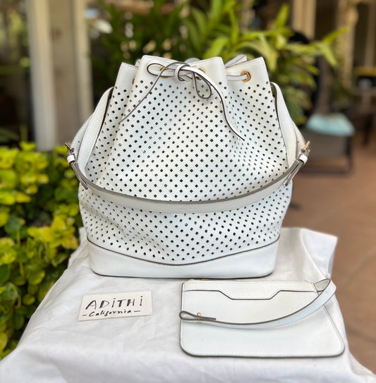 Noe Perforated White with Pouch