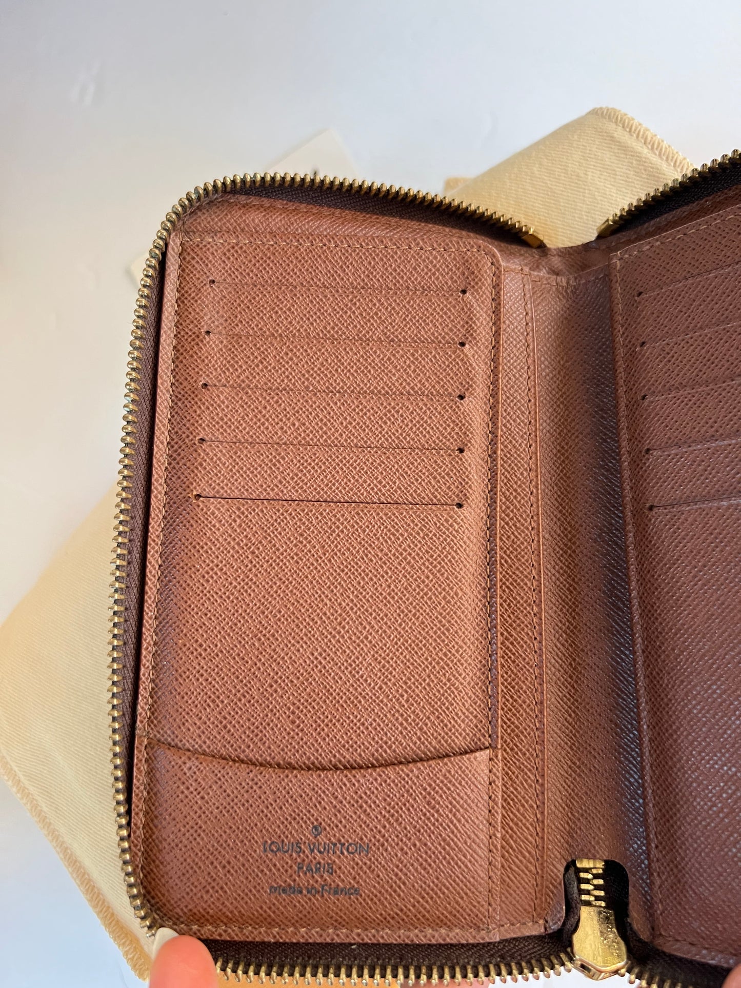 Zippy Compact Wallet
