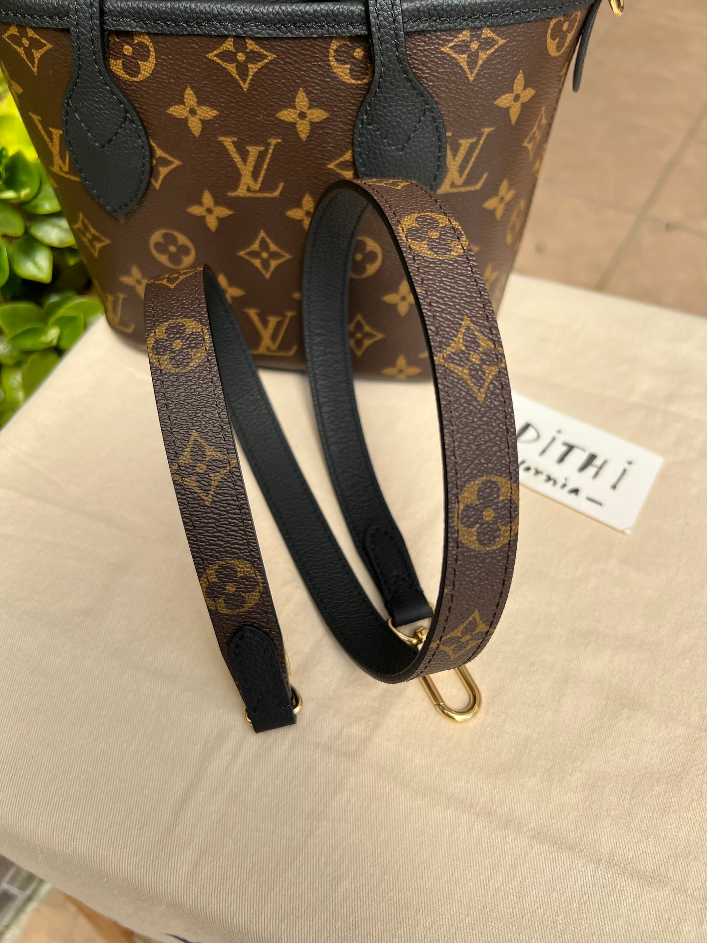 Neverfull Bandouliere Inside Out BB Noir