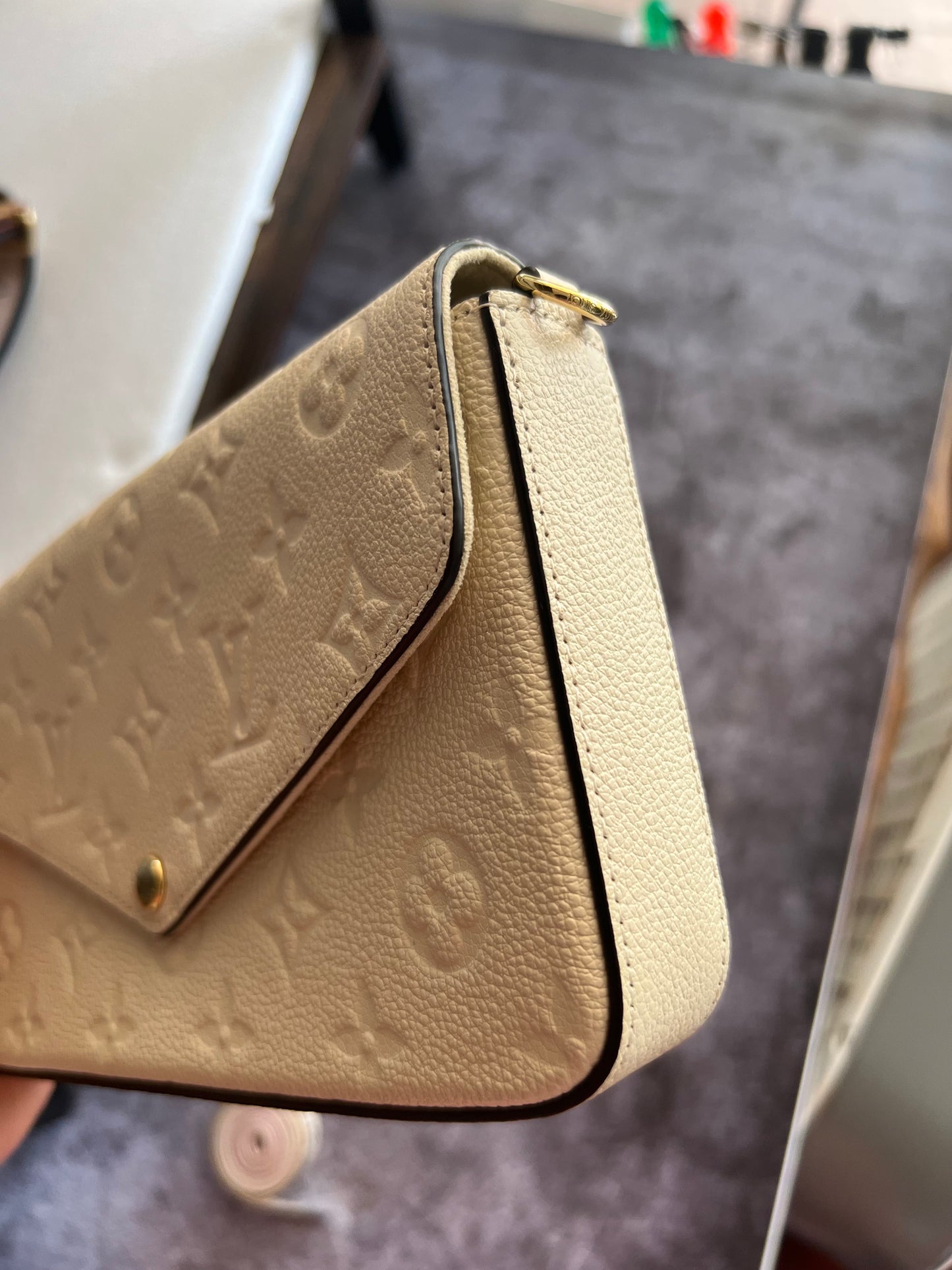 Felicie Pochette Cream