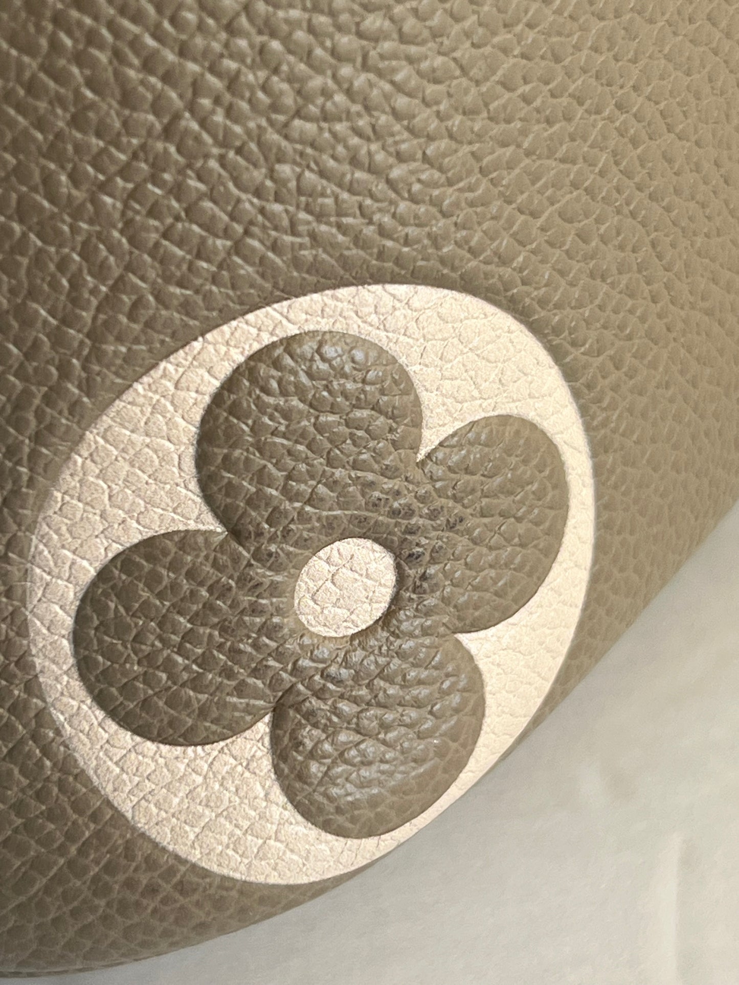 Neonoe MM + Sarah Wallet Bicolor Dove Cream
