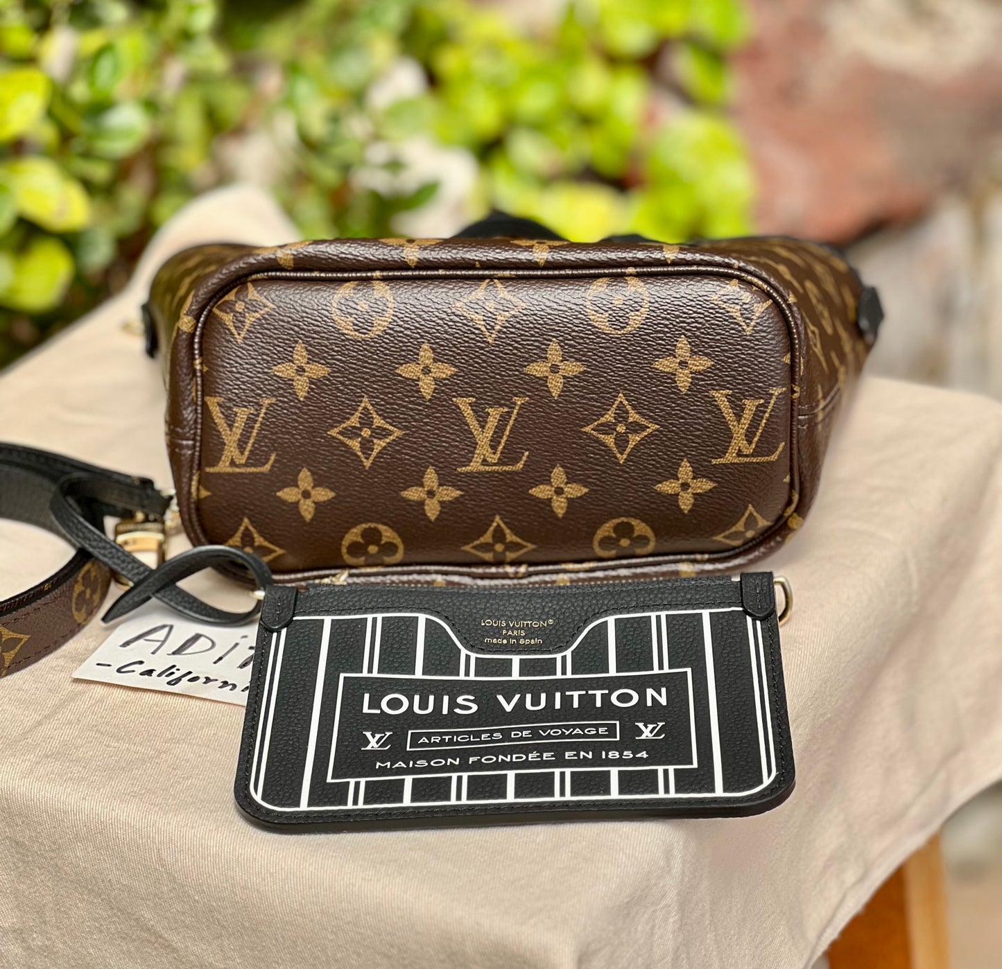 Neverfull Bandouliere Inside Out BB Noir