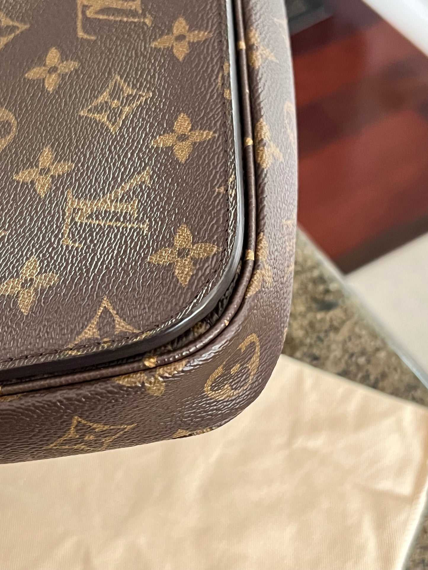 Pochette Metis