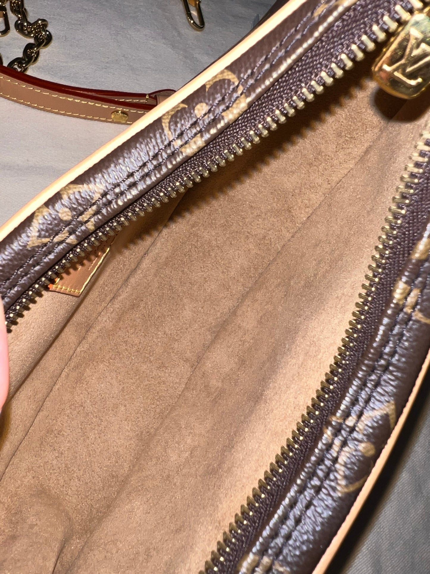 Loop Crossbody Bag