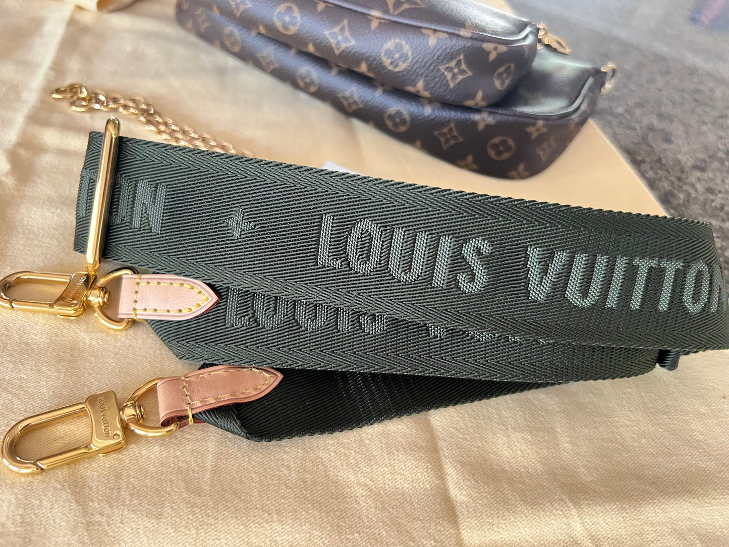 Multi Pochette Accessories Khaki