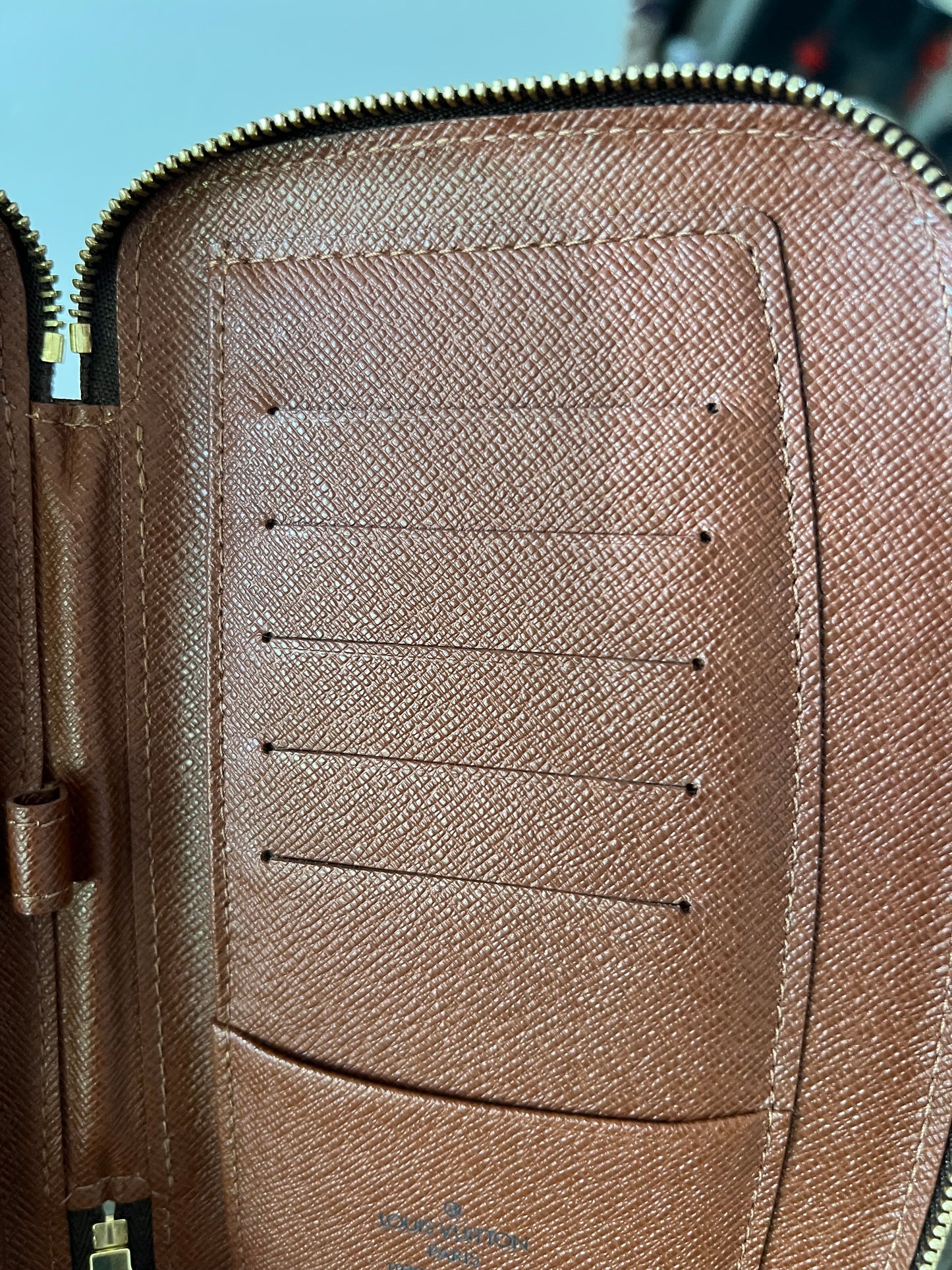 Geode Organizer Wallet