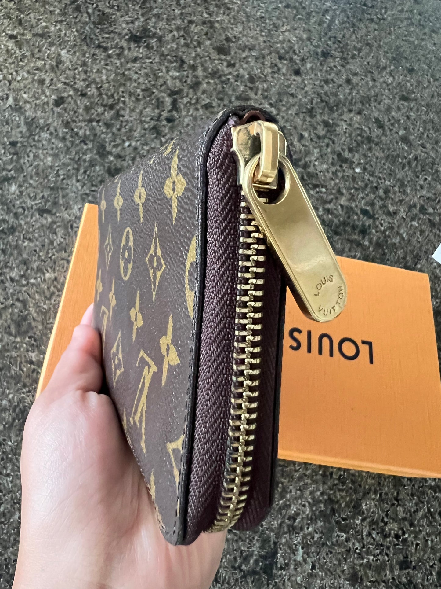 Zippy Compact Wallet