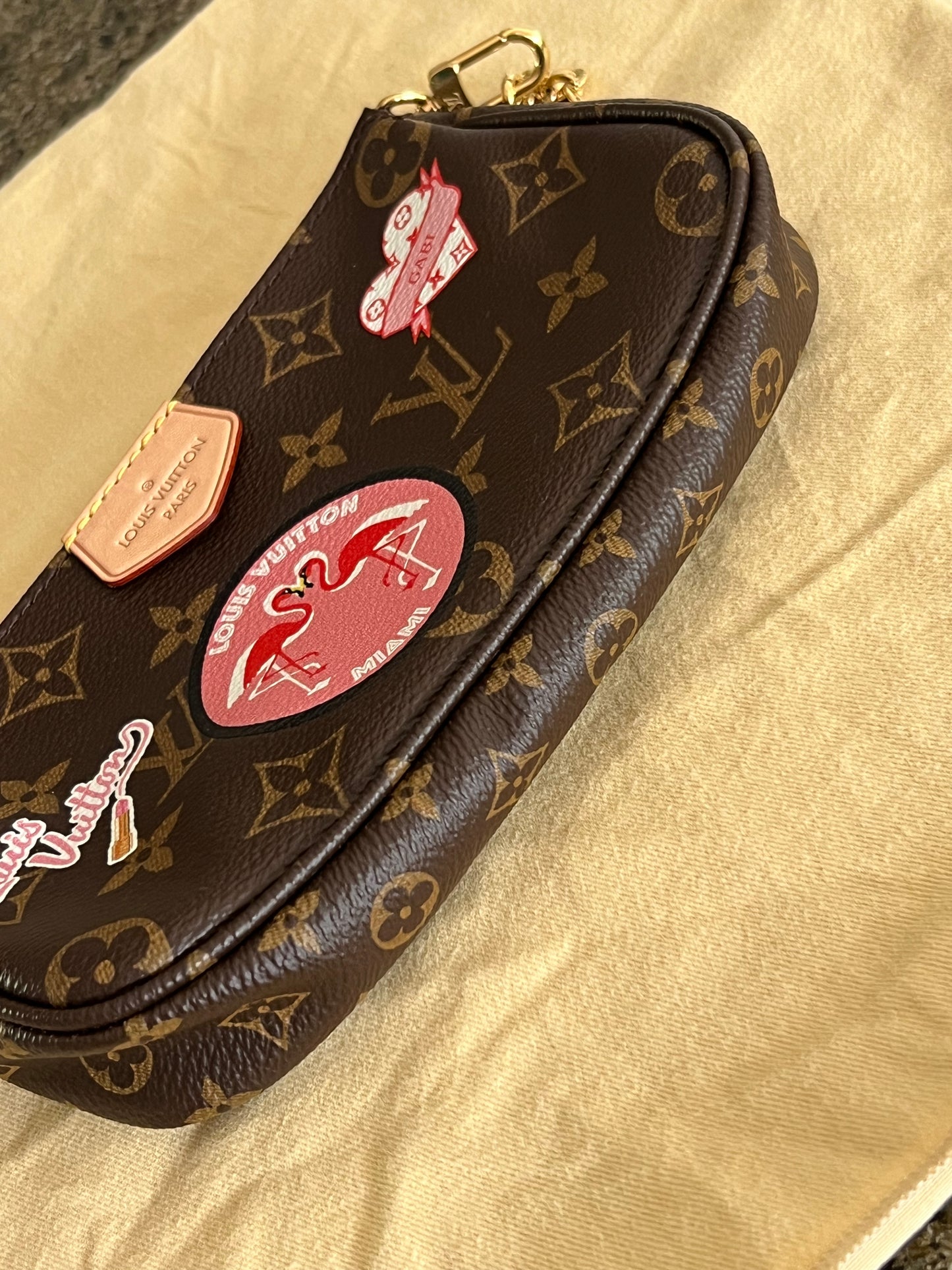 Multi Pochette Accessories World Tour
