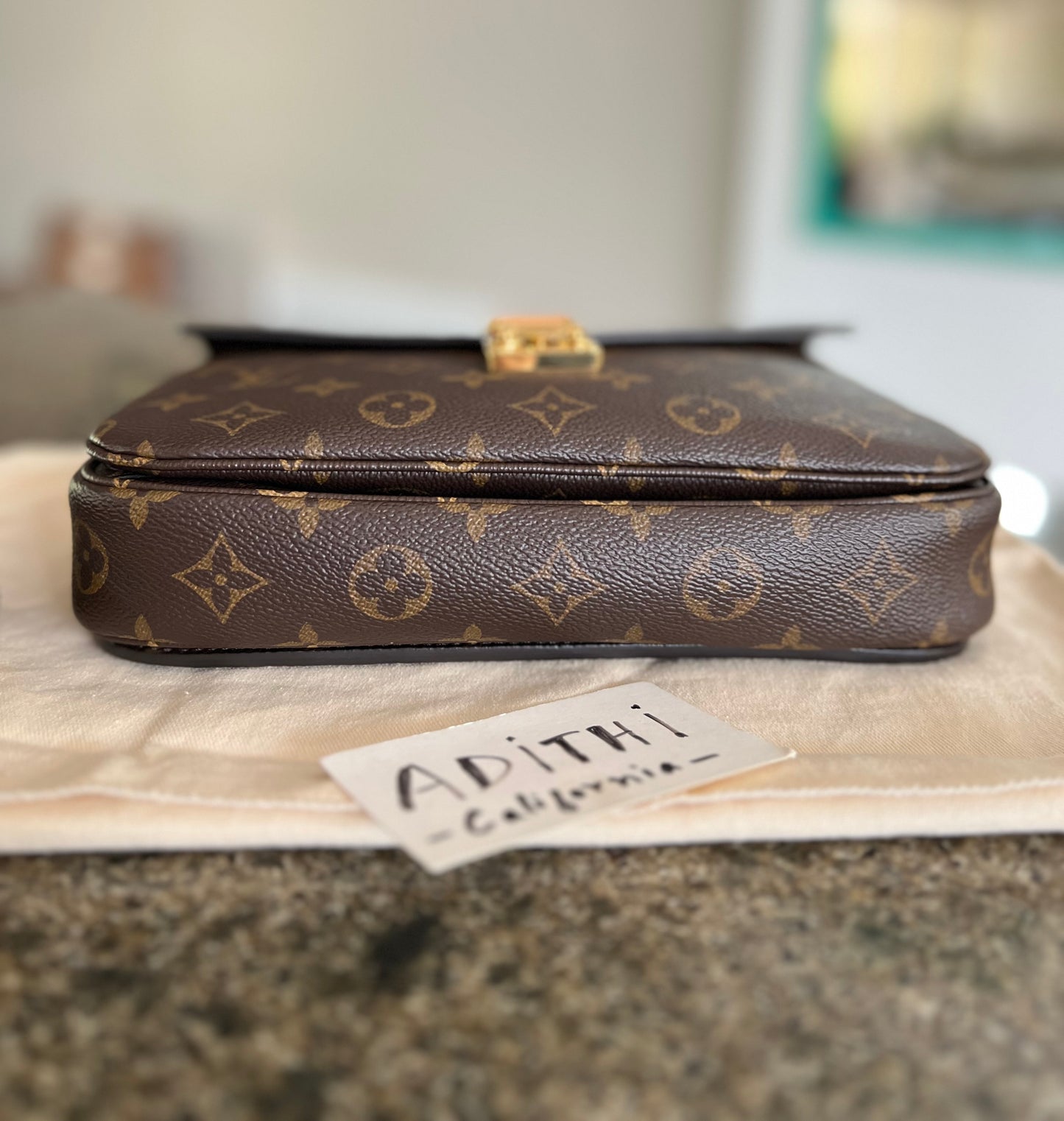 Pochette Metis