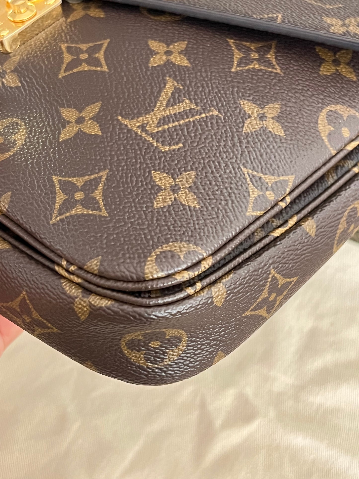 Pochette Metis