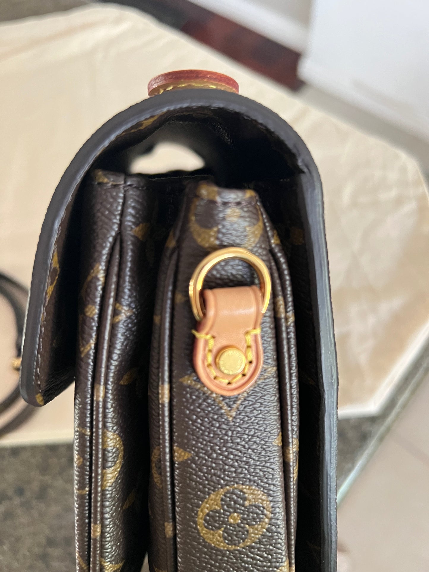 Pochette Metis
