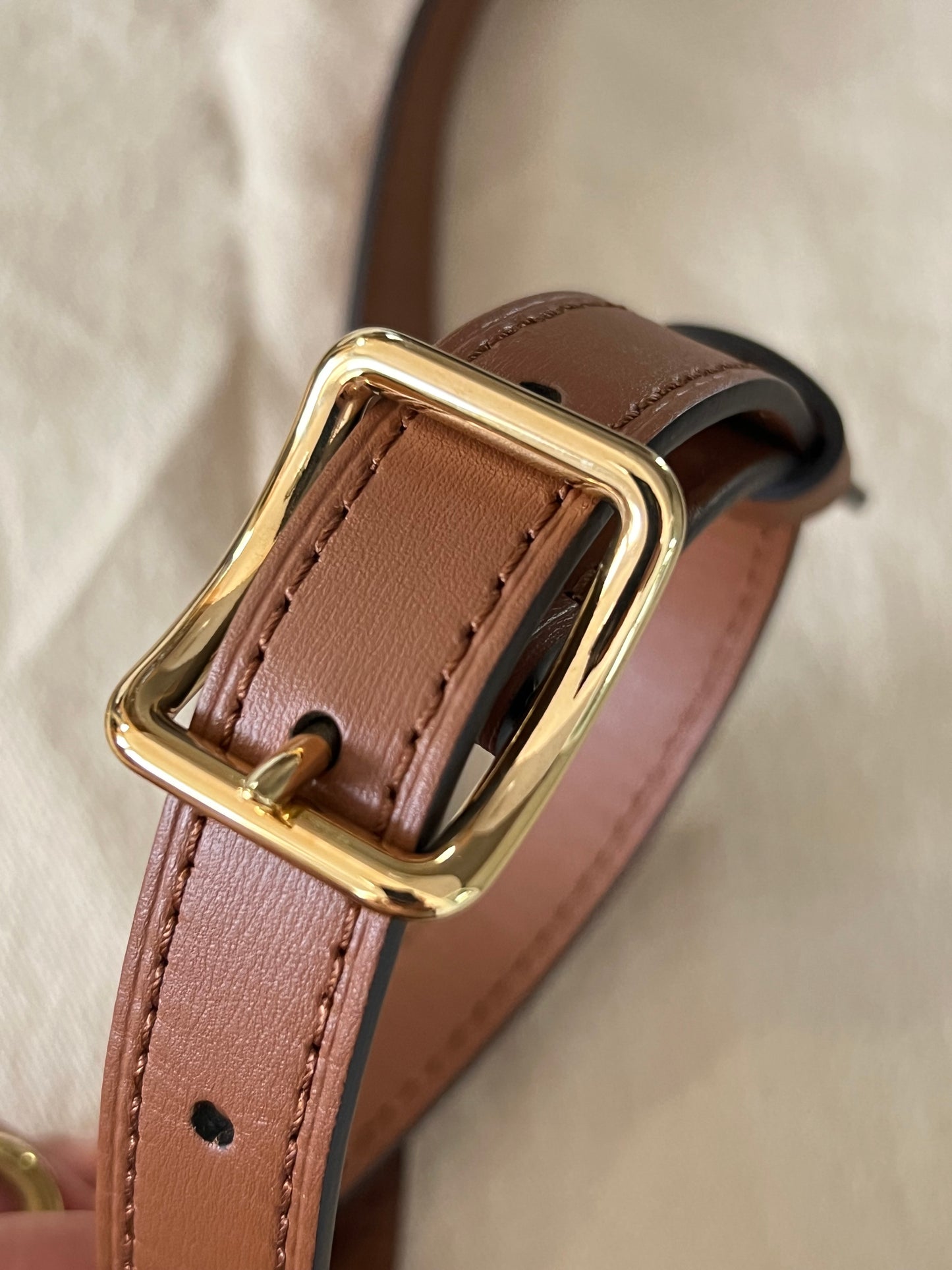 Loop Hobo with Pouch