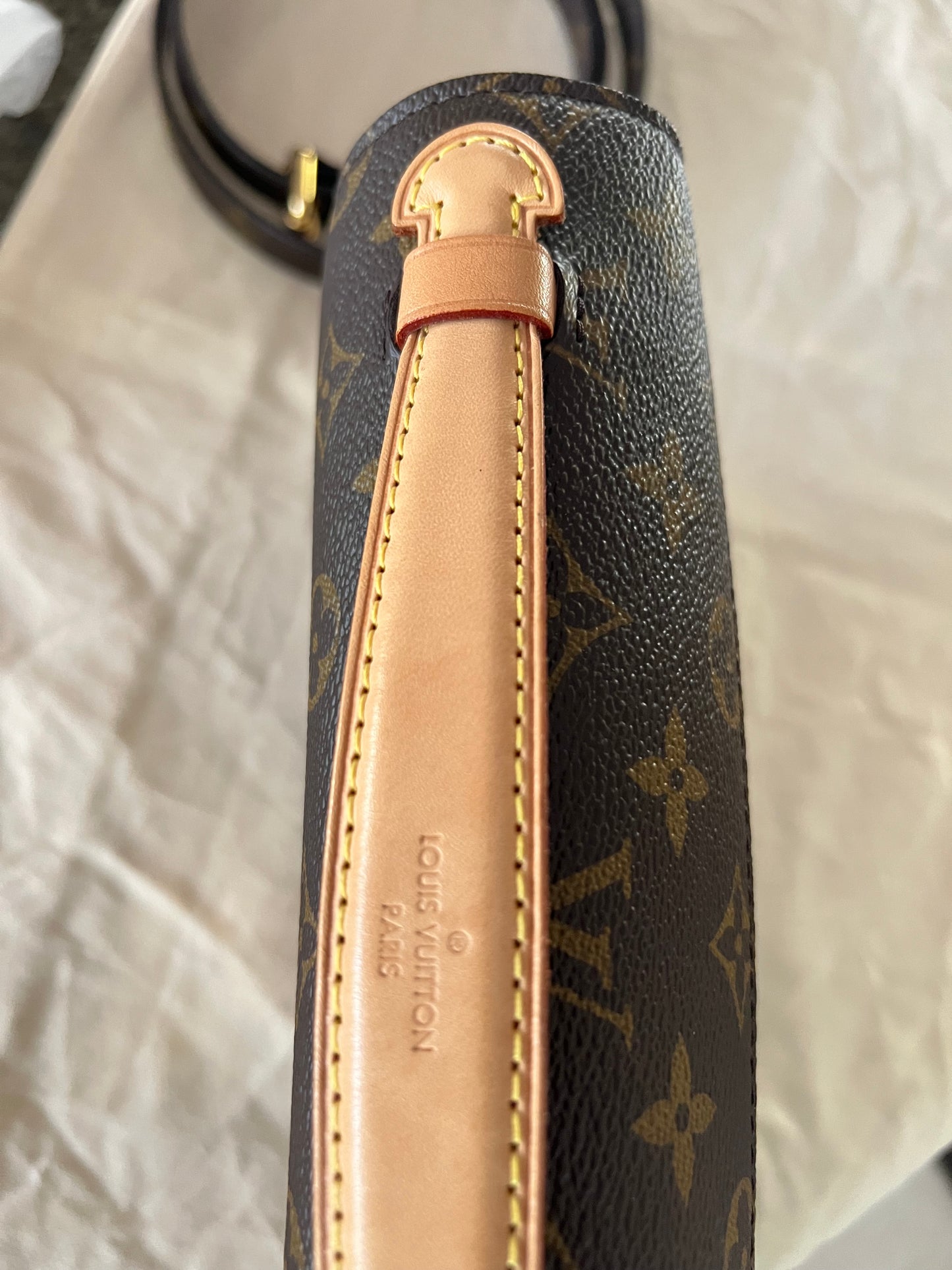 Pochette Metis