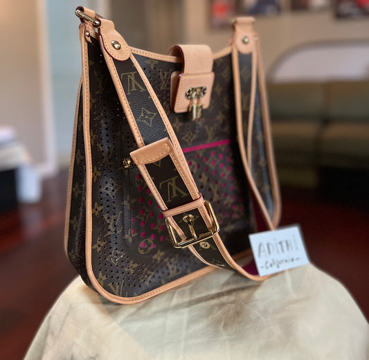 Musette Perforated Fuchsia