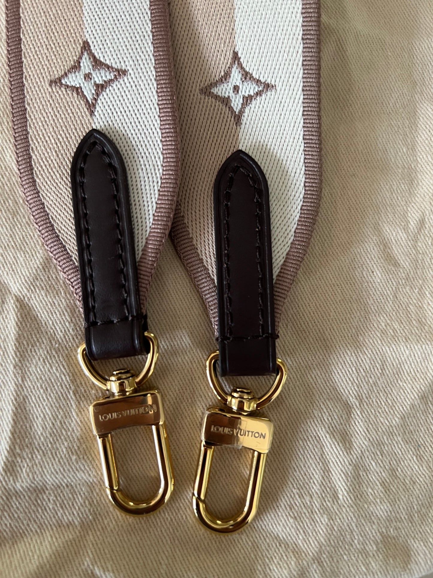 Neverfull BB Beige