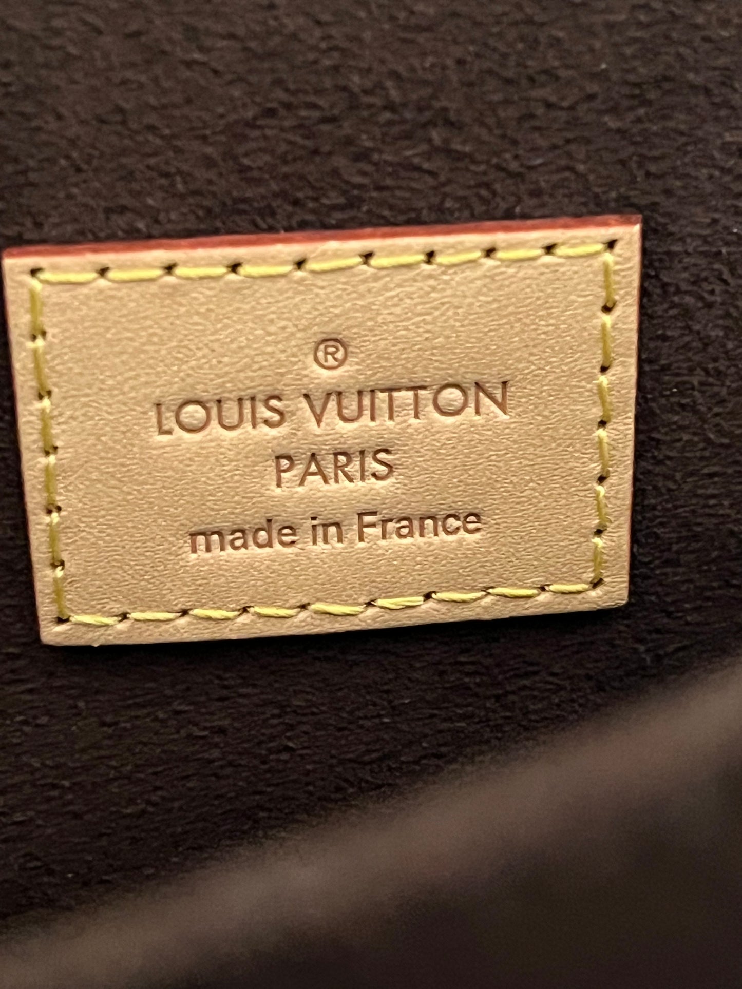 Pochette Metis
