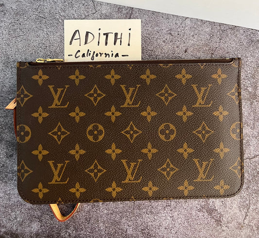 Neverfull MM Pouch Beige