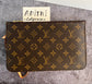 Neverfull MM Pouch Beige