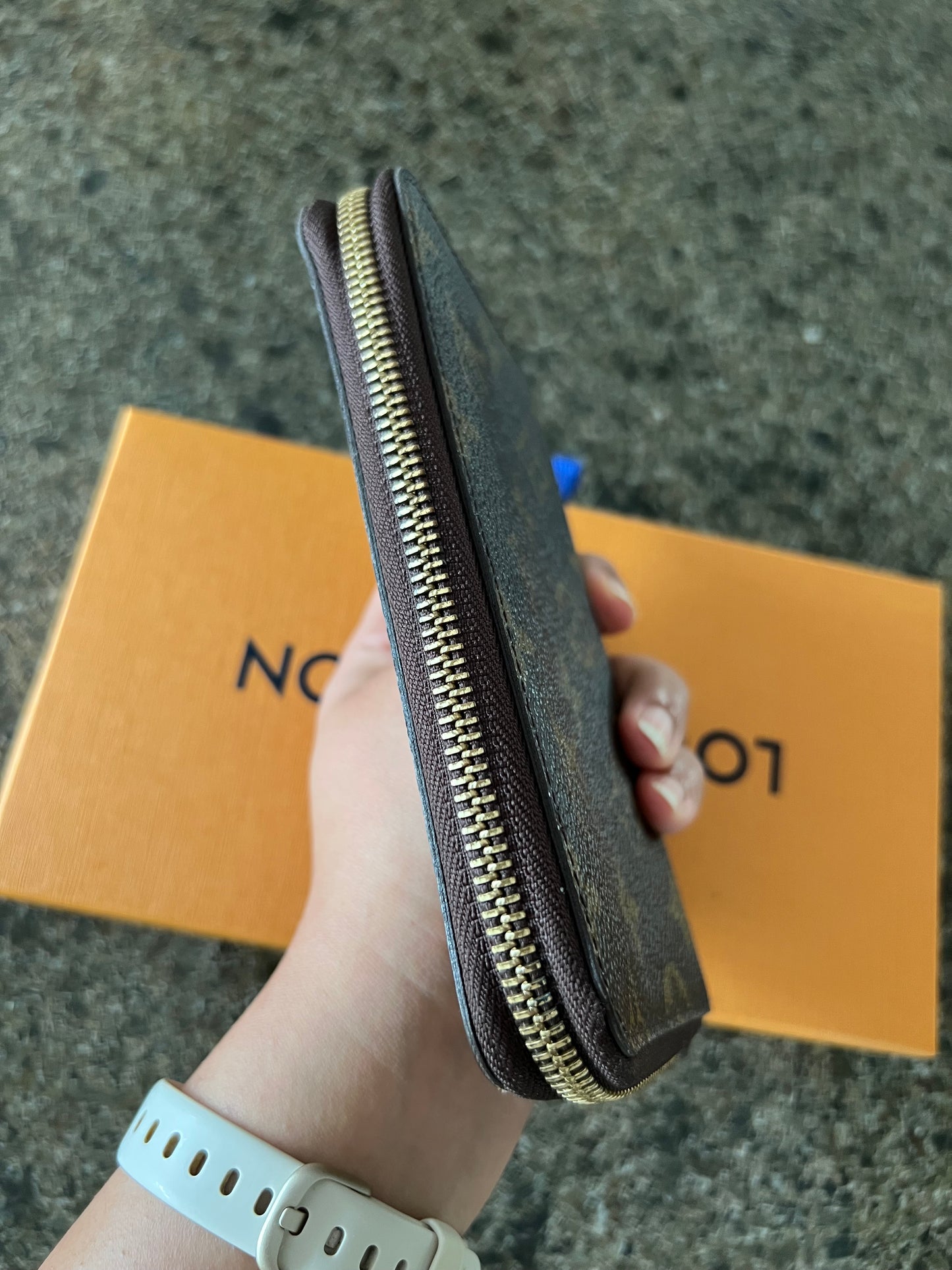 Zippy Compact Wallet