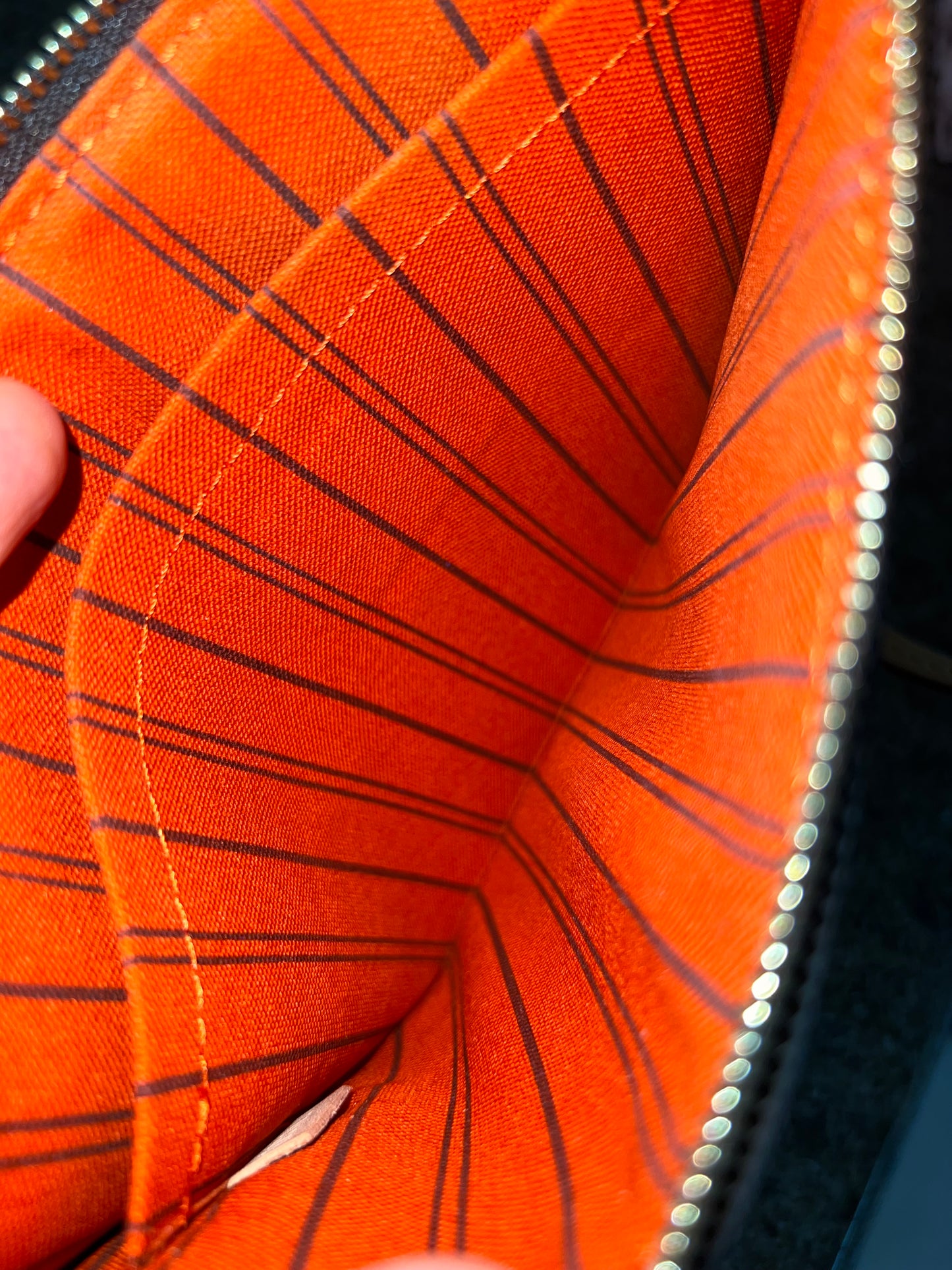 Neverfull GM Pouch Orange