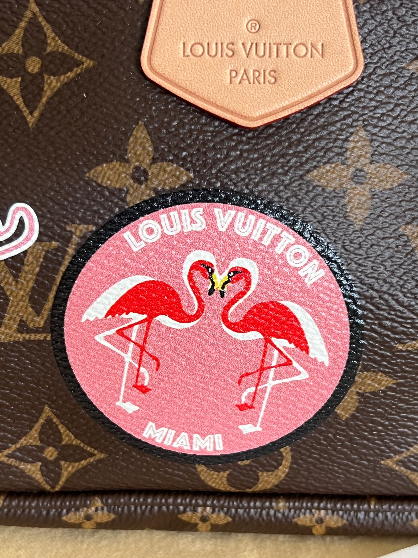 Multi Pochette Accessories World Tour