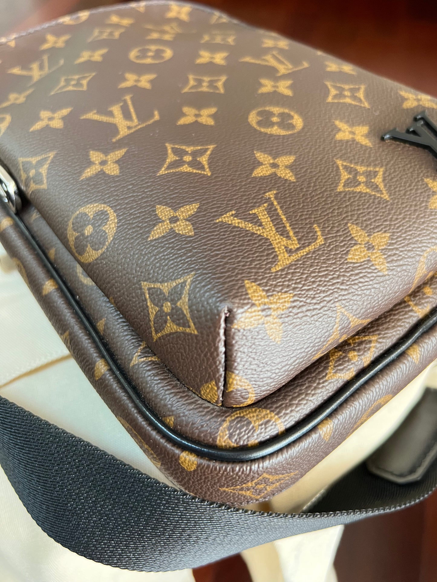 Avenue Slingbag Macassar