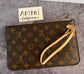 Neverfull MM Pouch Beige