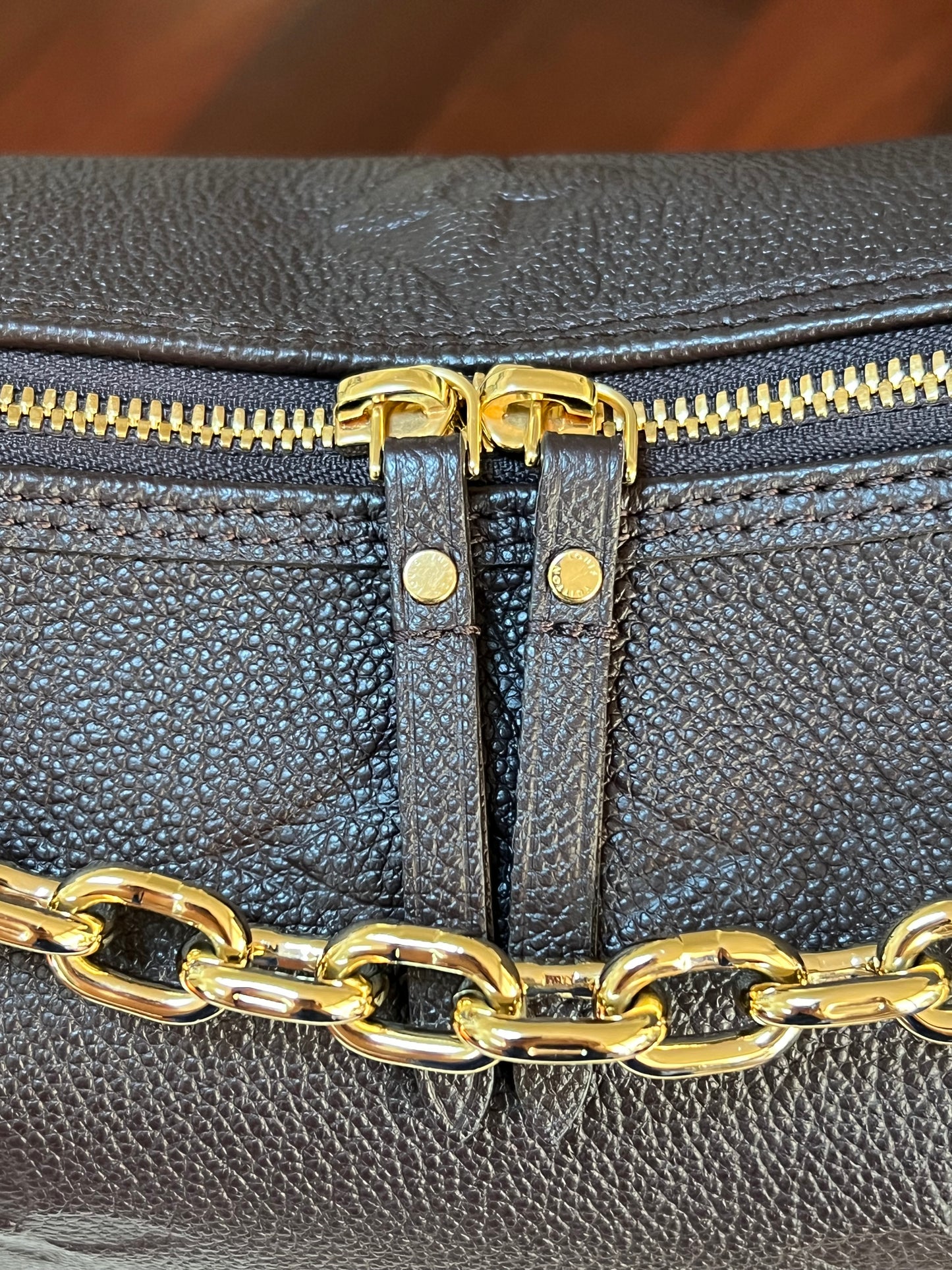 Loop Hobo Chocolate Brown