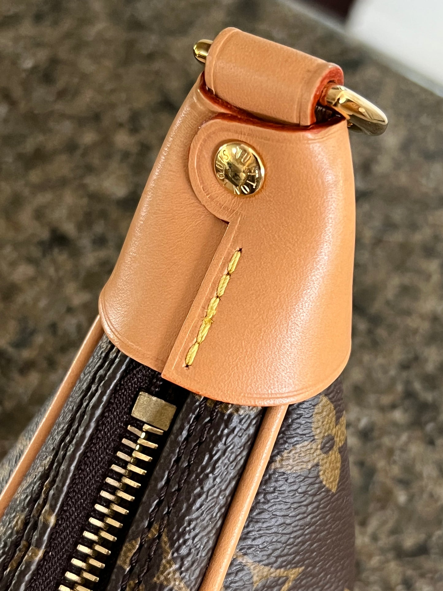 Loop Crossbody