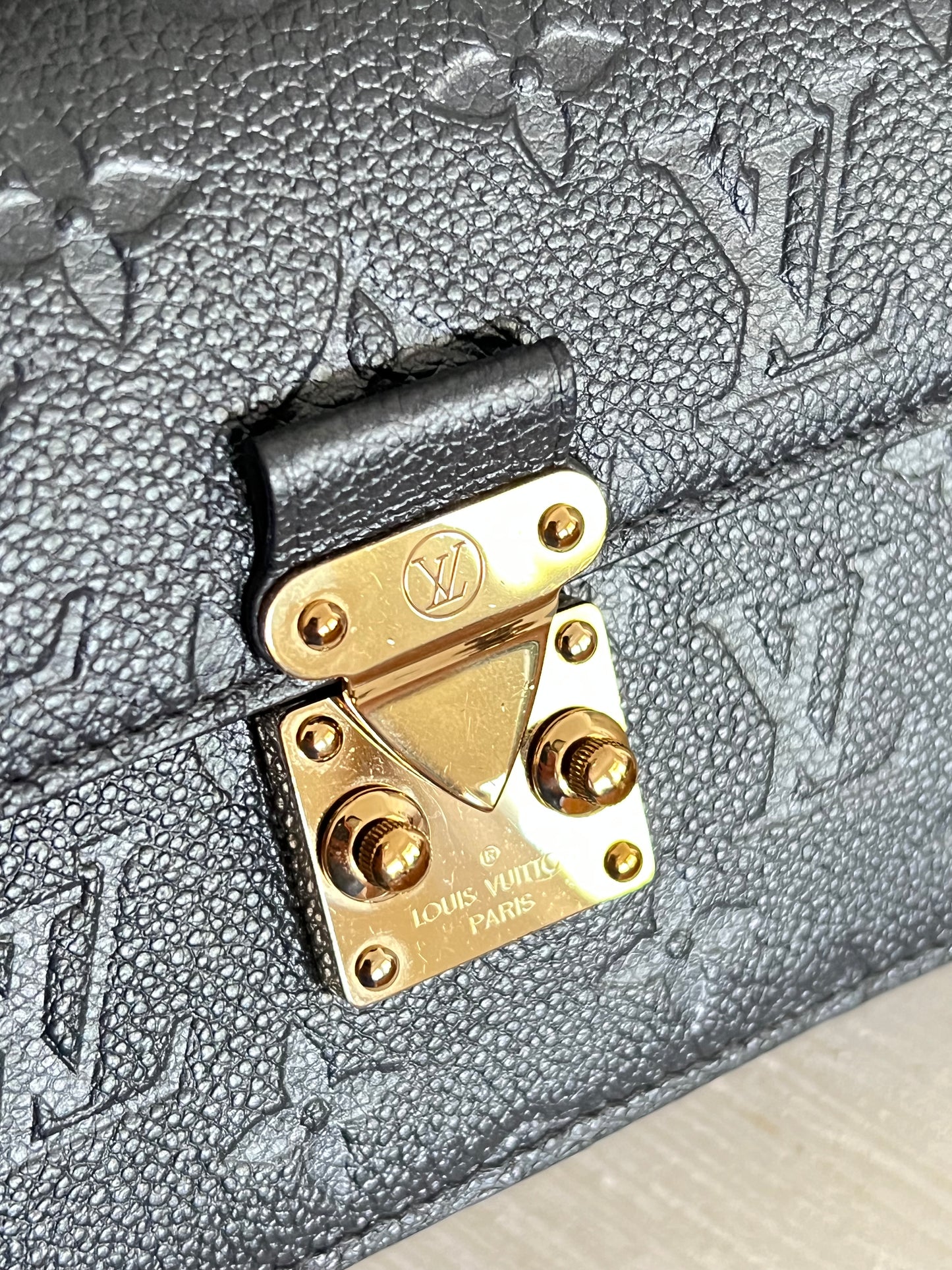 Wallet On Chain Metis Navy