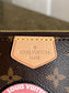 Multi Pochette Accessories World Tour