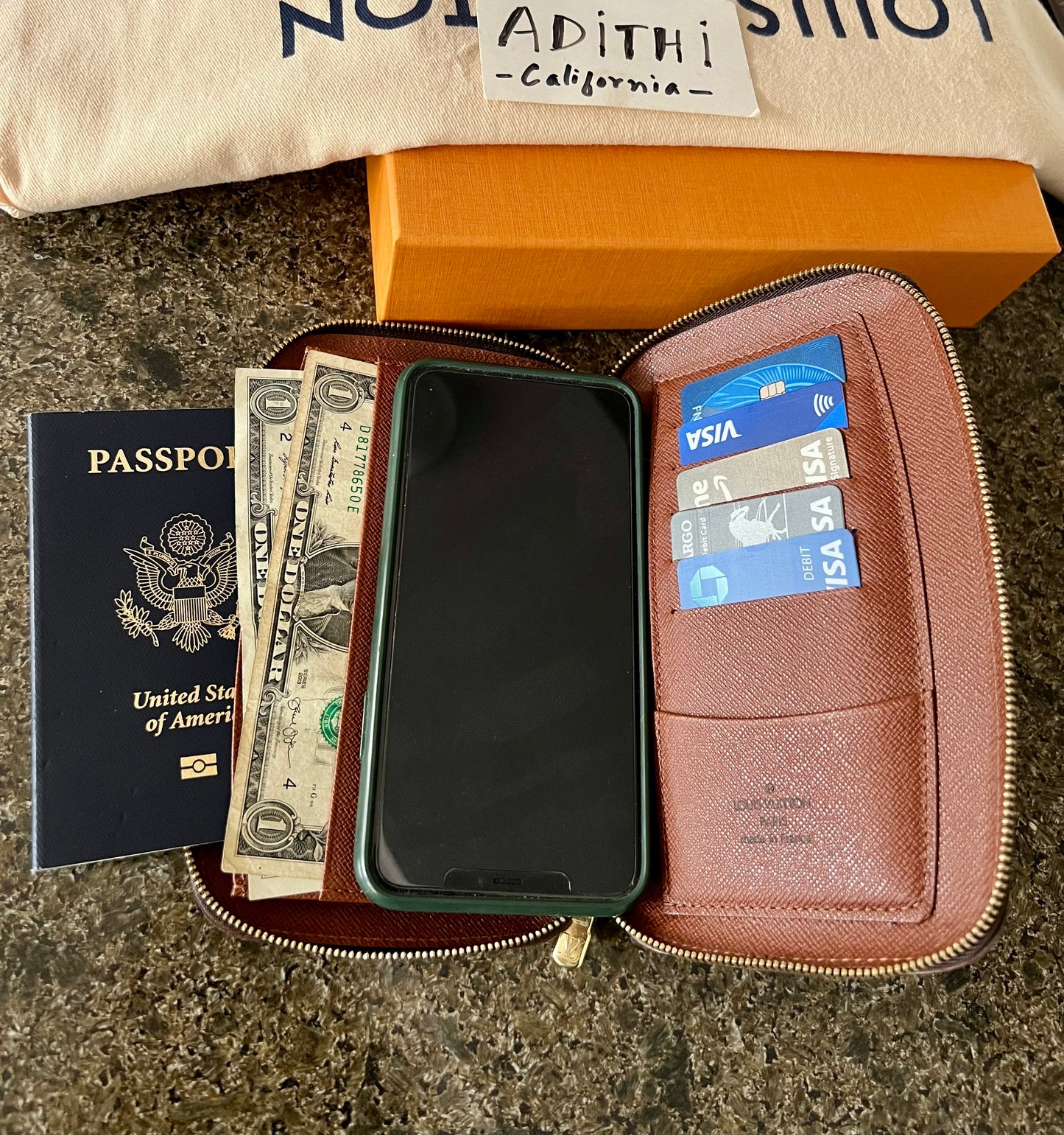 Geode Organizer Wallet