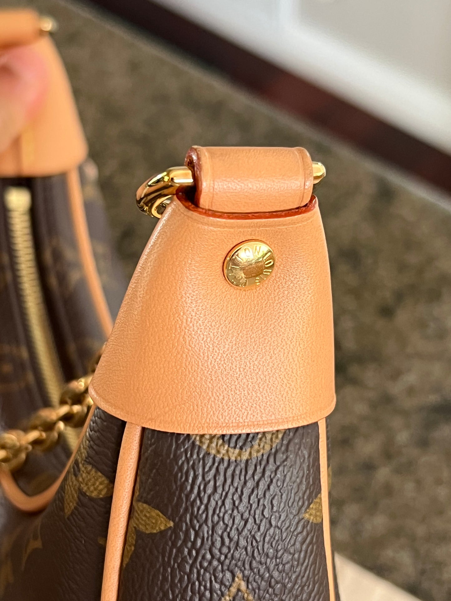 Loop Crossbody