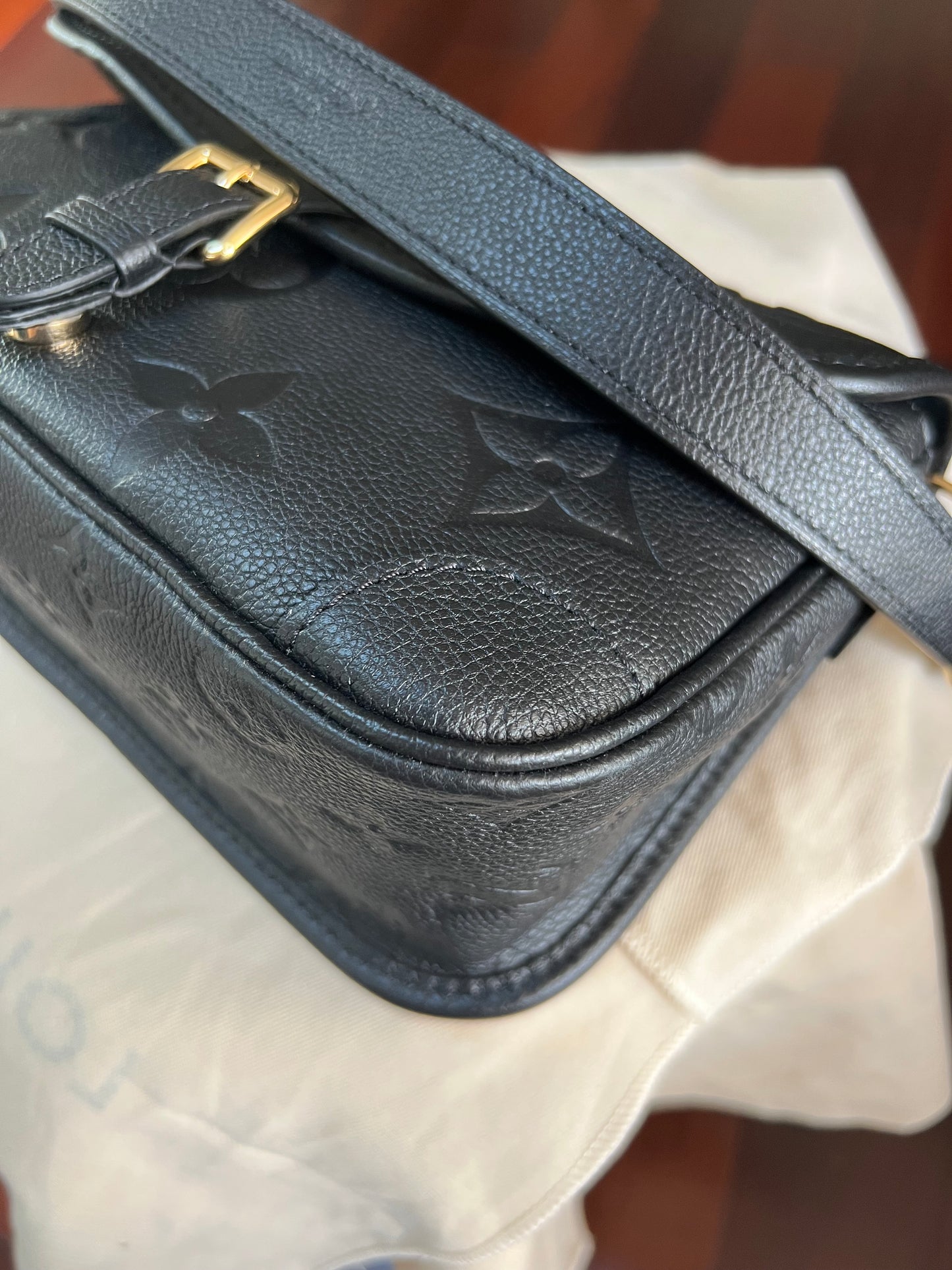 Diane Empreinte Black