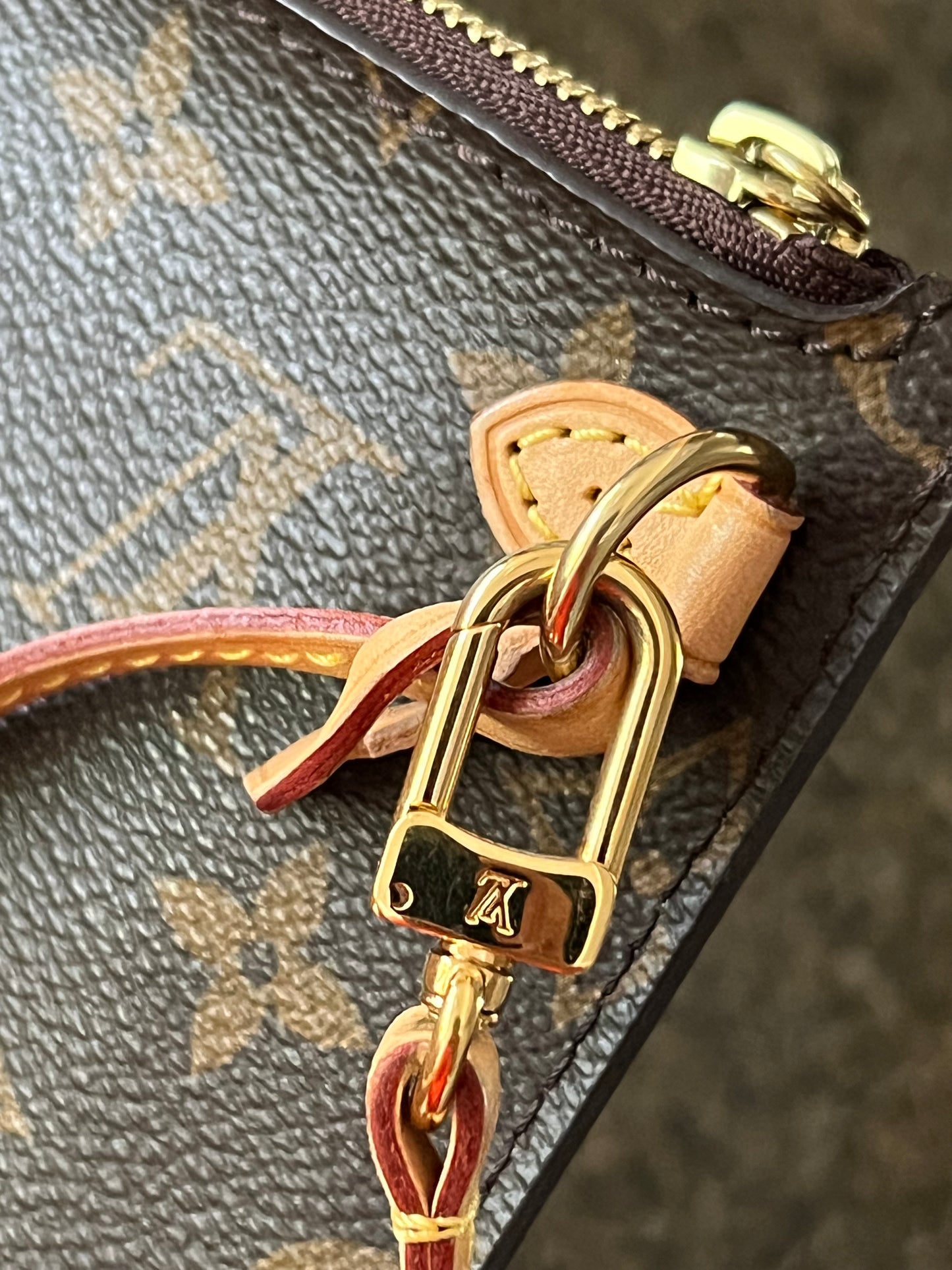 Neverfull GM Pouch Orange
