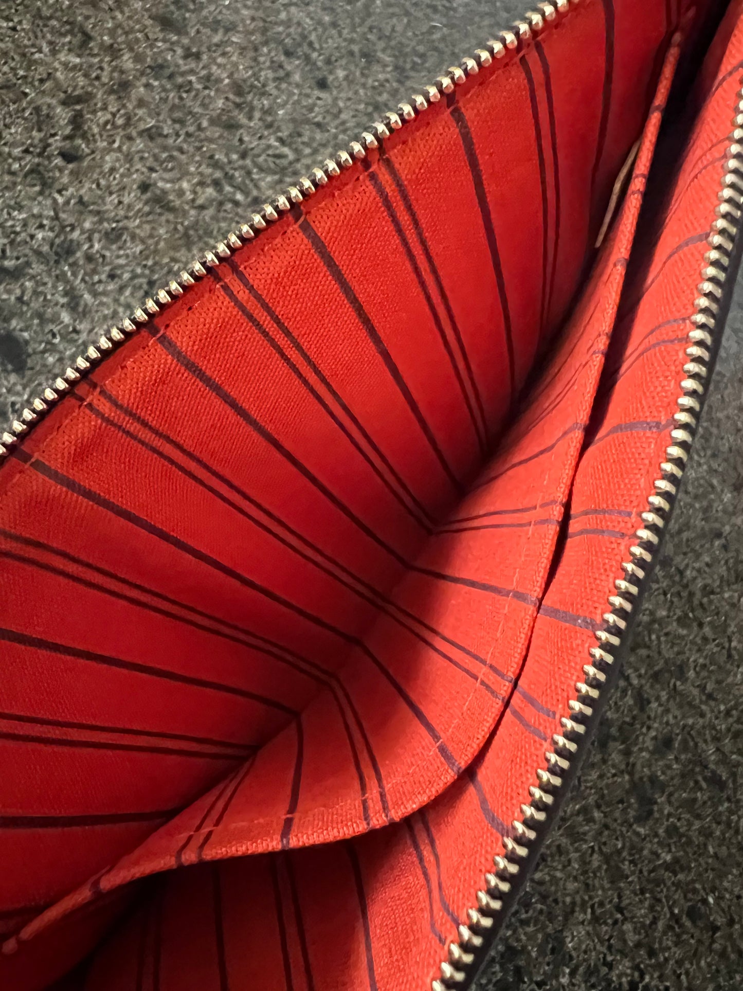 Neverfull GM Pouch Orange