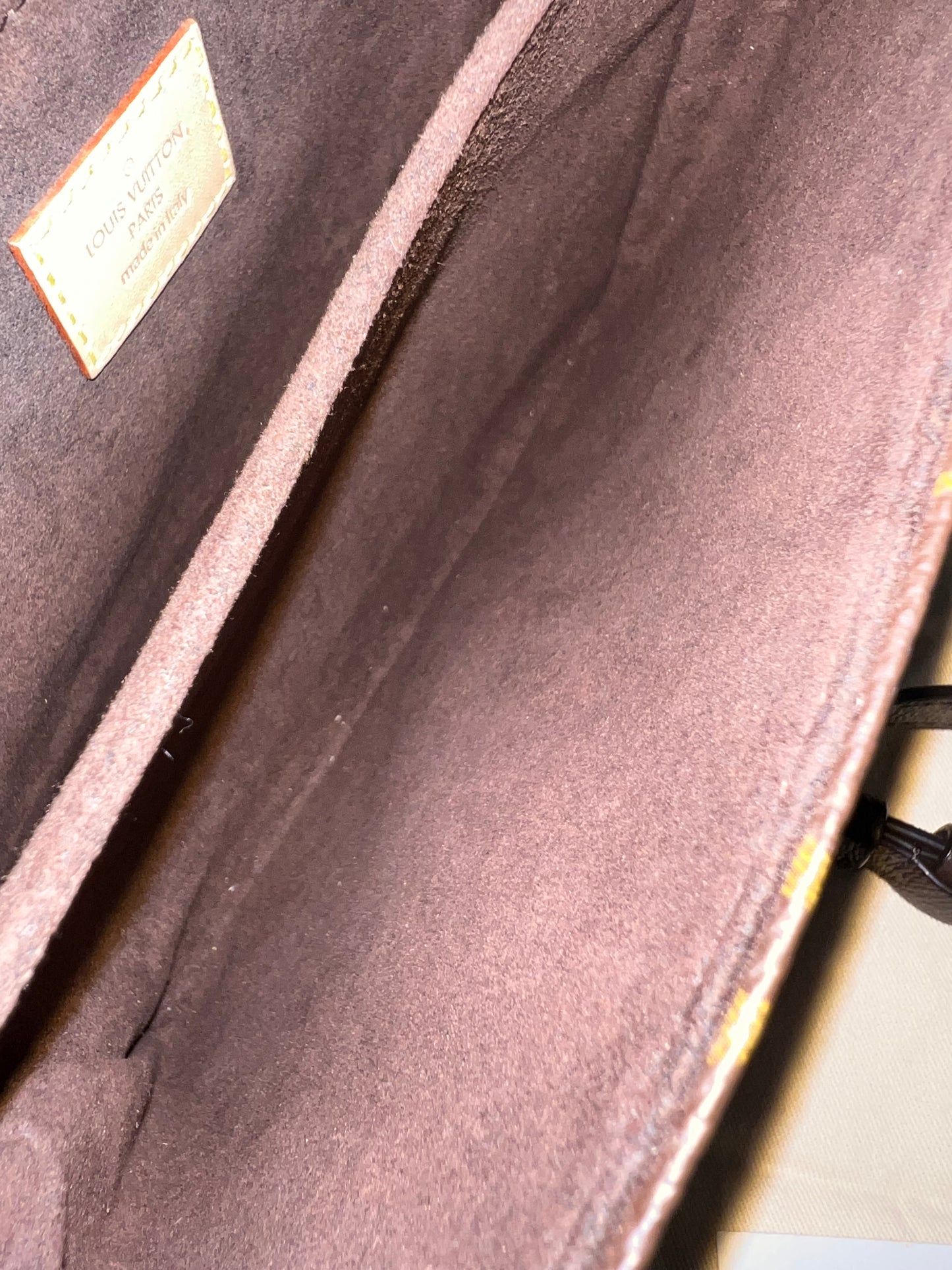 Pochette Metis